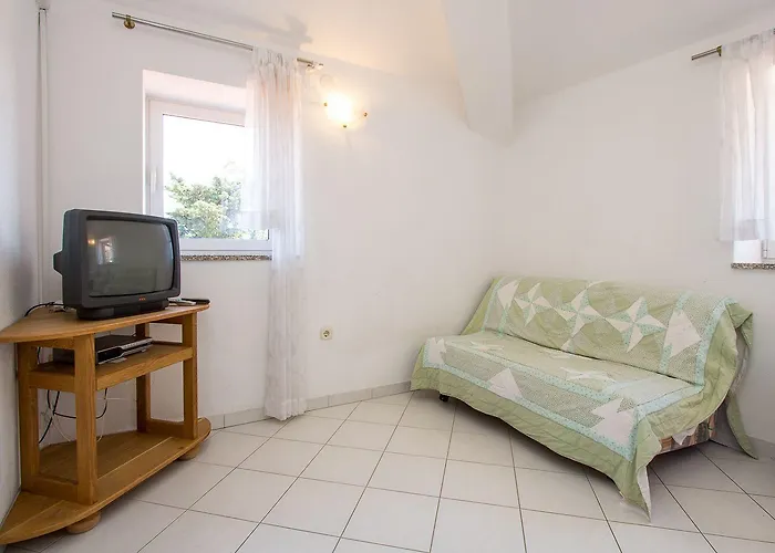 Mit Pool, Klima, Grillplatz, Balkon