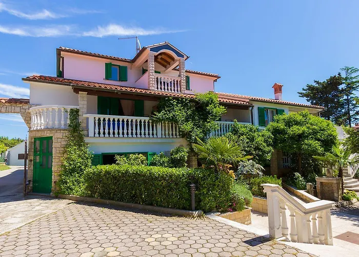 Mit Pool, Klima, Grillplatz, Balkon דירה