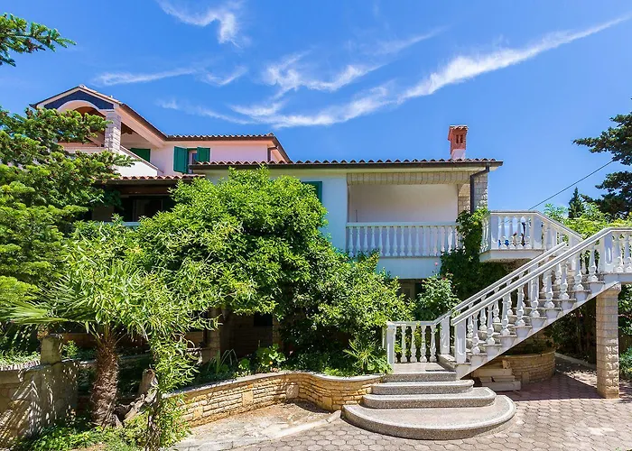 Lägenhet Mit Pool, Klima, Grillplatz, Balkon